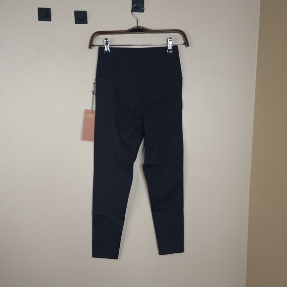 Girlfriend Collective Compressive High-Rise Legging in Black Size S - Picture 4 of 7